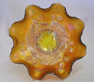Acorn 7" ruffled bowl - light /yellow amber