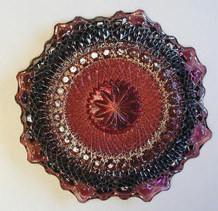 Chunky ruffled bowl in amethyst