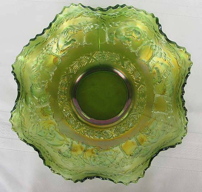 Peter Rabbit 8ruffled bowl in green