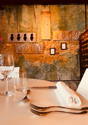 Peinture minimaliste de la collection Pure exposée au Domaine de Biar