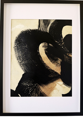 toile artistique noire, crème et sépia encadrée