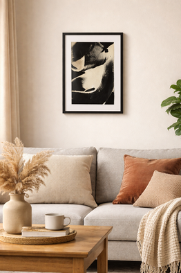 toile artistique noire, crème et sépia dans un salon design