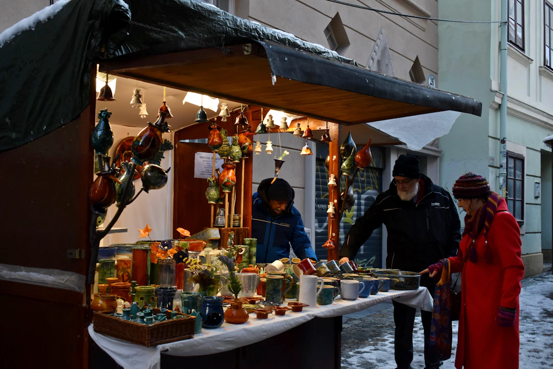Engaging with Local Artisans: Souvenirs with a Story