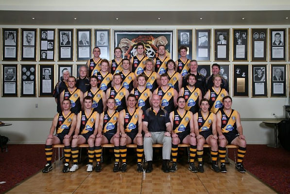 Queanbeyan-Tigers-2007-Premiers-768x513.