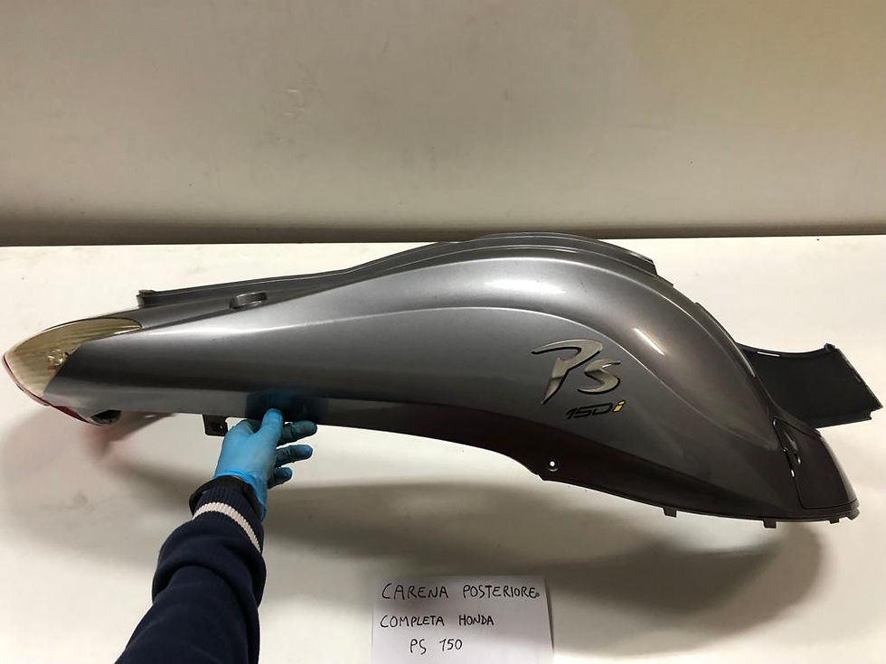 Thumbnail: Honda Carena posteriore completa con fanale  colore grigioPS 150- SL