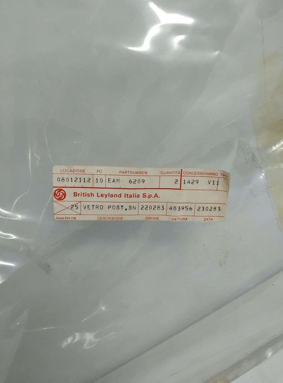 Miniatura: EAM 6209 VETRO POST. PORTIERA SX. (VERDE), Mini Metro SC.(93)