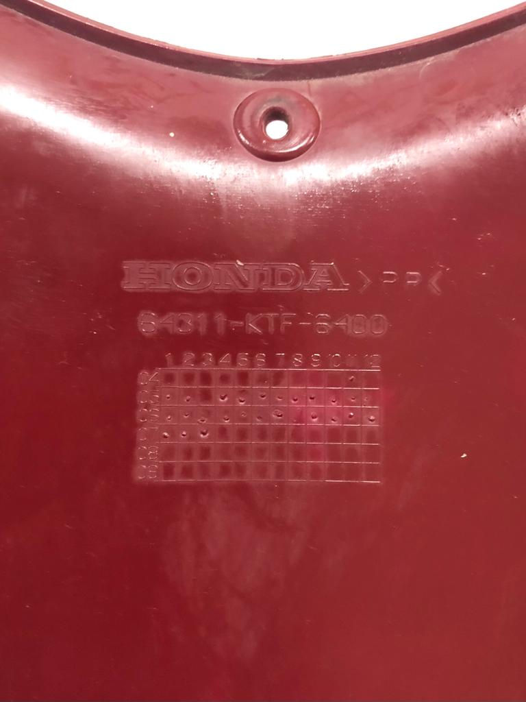 Thumbnail: Honda Coperchio batteria colore rosso SH    SL