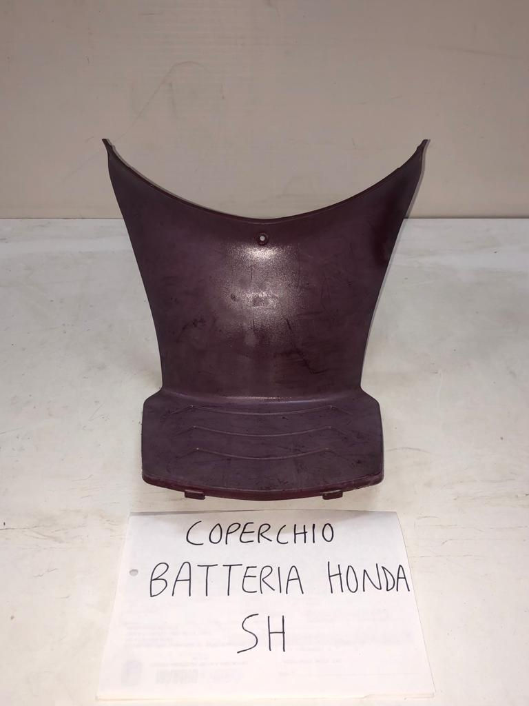 Thumbnail: Honda Coperchio batteria colore rosso SH    SL