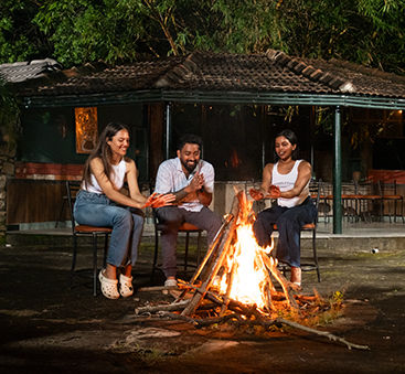 DSCF9257 - bonfire 367 x 339.jpg