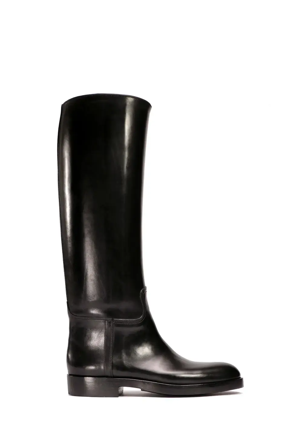 Klasyczne oficerki widok z profilu