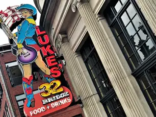 TOP FIVE NASHVILLE CELEB OWNED BARS!