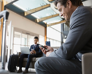 airport on phones