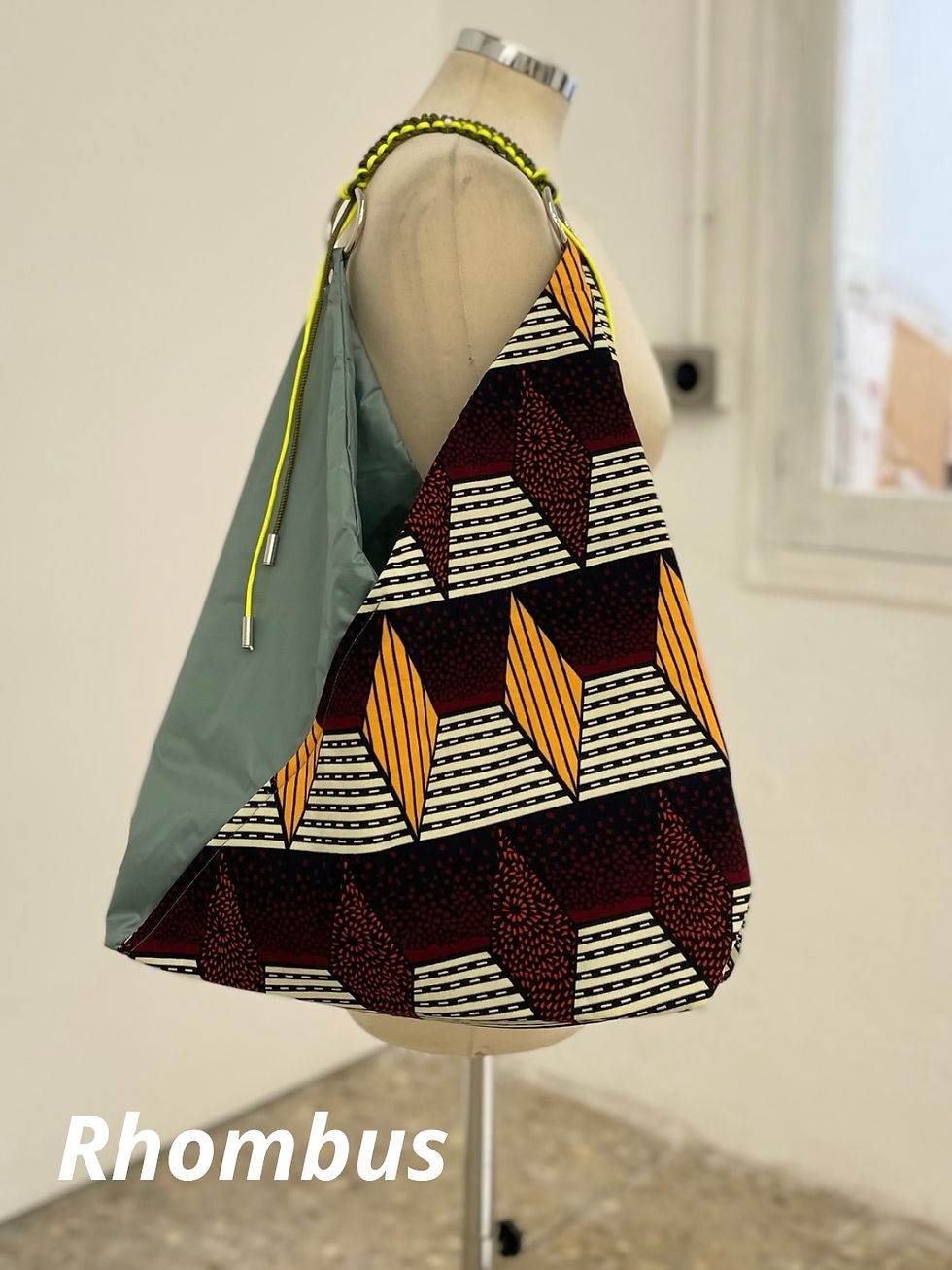 Thumbnail: Origami Everyday bag