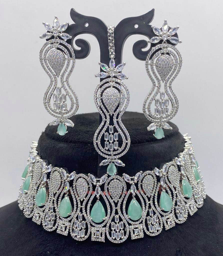 Thumbnail: Choker Sets with Hourglass Earrings and Maang Tikka