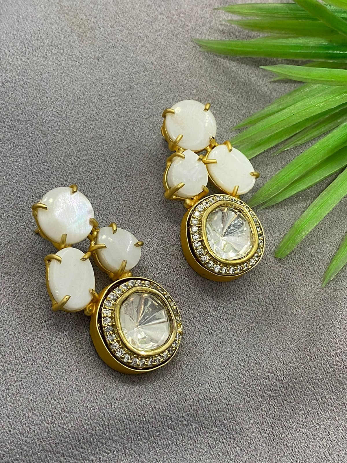 Pearl Stud Earrings with White Stone Pendants