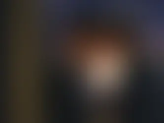 Basée sur le roman éponyme de l’autrice néo-écossaise Rachel Reid, « Rivalité passionnée » suit deux vedettes de hockey d’équipes rivales qui tissent des liens secrets en dehors de la patinoire.  Photo : Bell Media