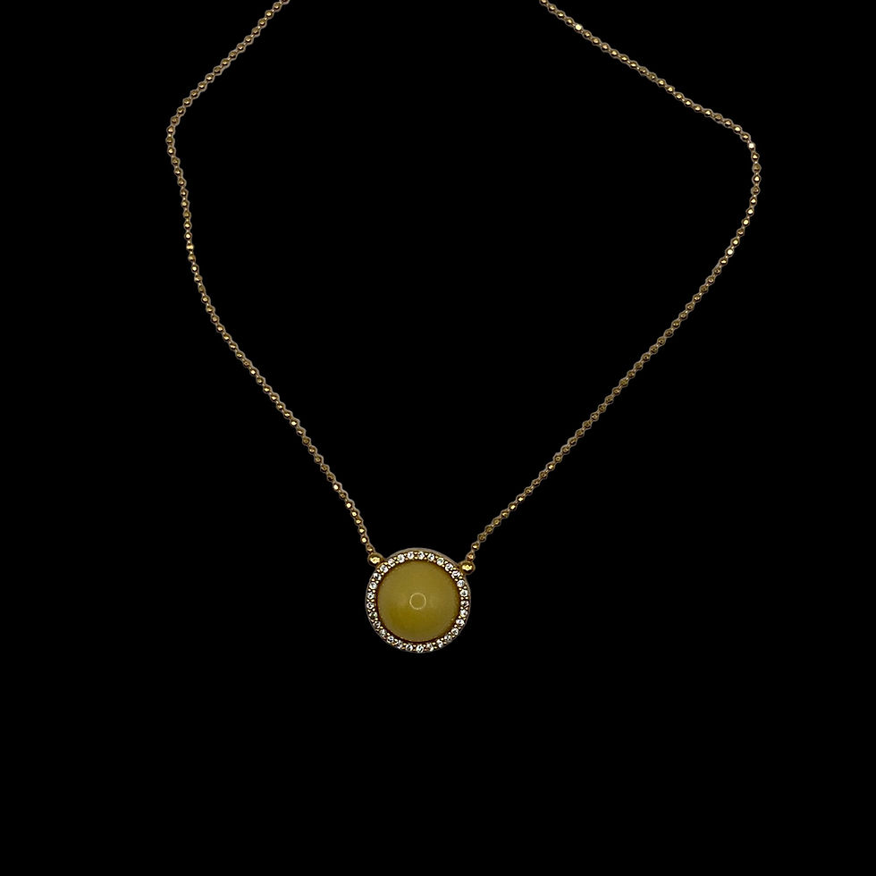 Thumbnail: Elegant yellow gemstone necklace on gold chain