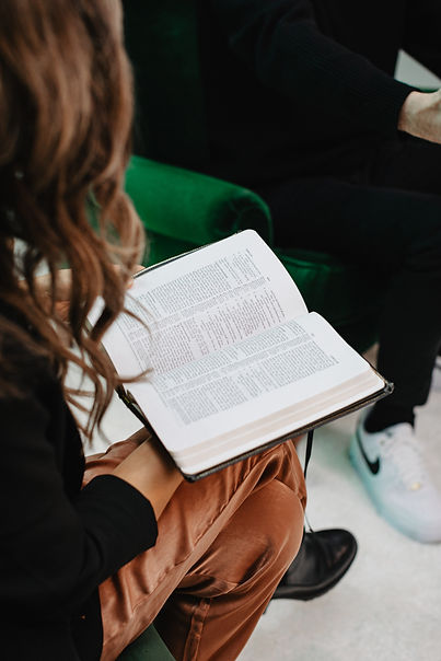 221126 - OLN - Christmas Day Sermon - Madison Magdanz-8.jpg