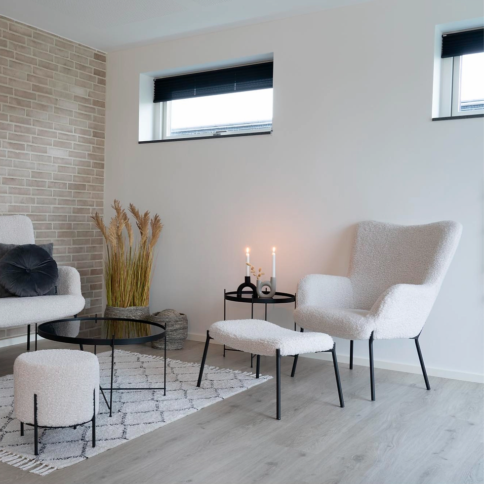 Thumbnail: Glasgow Set (Lounge chair + Footrest) - White