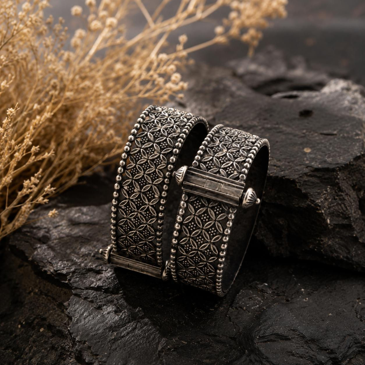 Jaalkari bangles