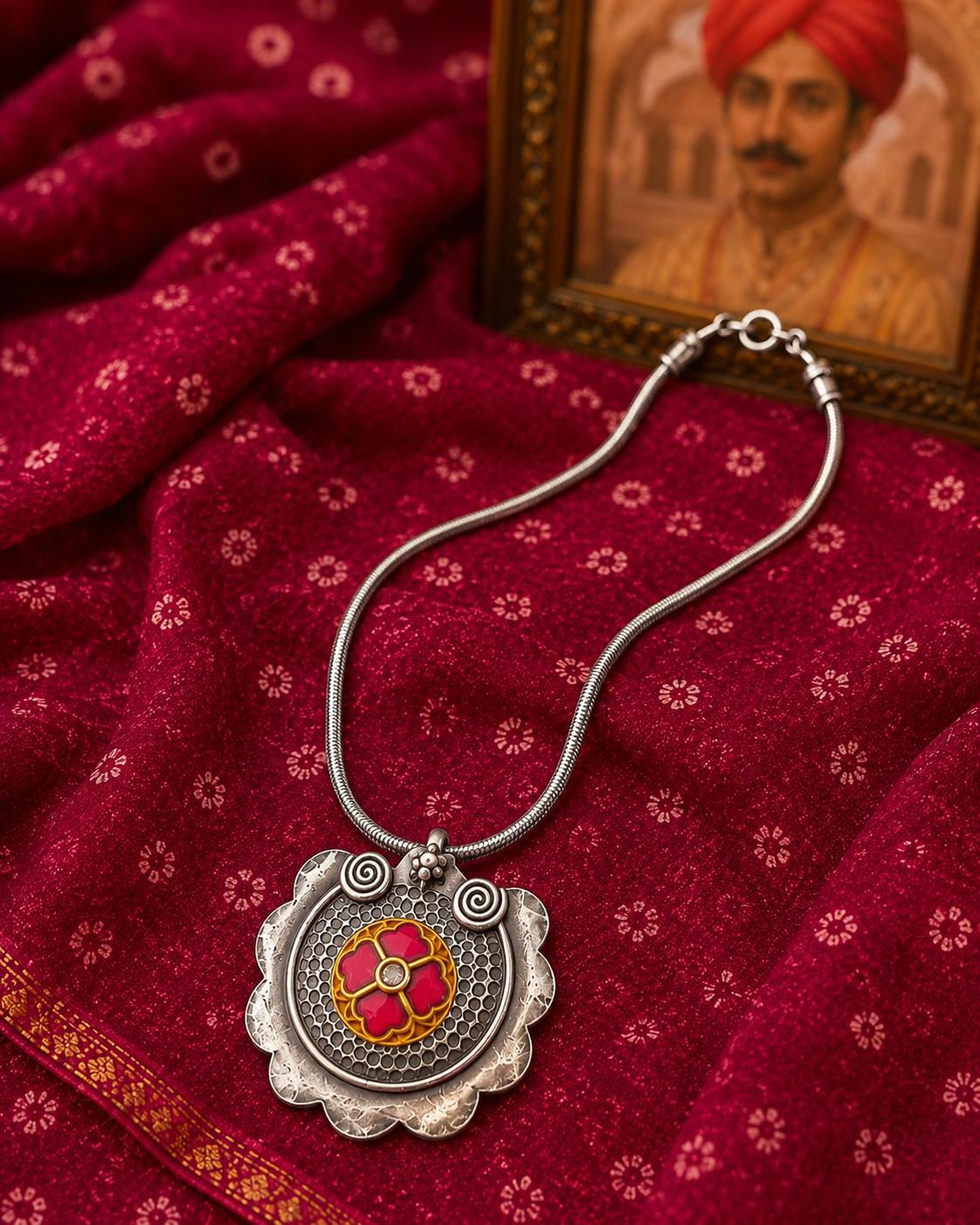 Kesariya gulal Pendant