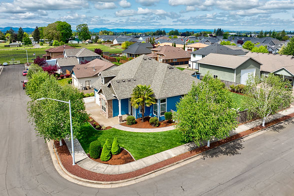 3033 NE Malachi Way-4.jpg