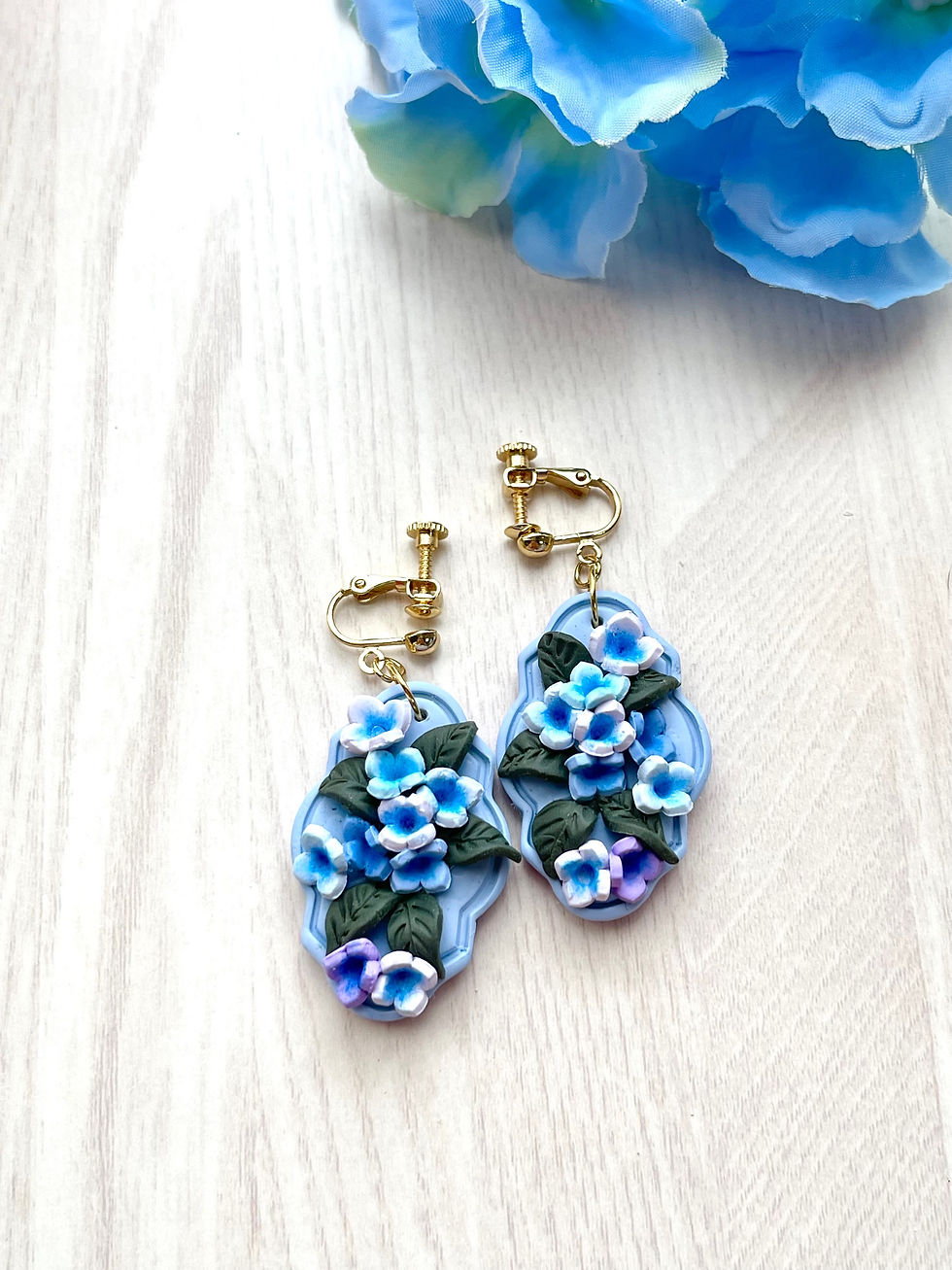 Thumbnail: Blue hydrangea earrings 
