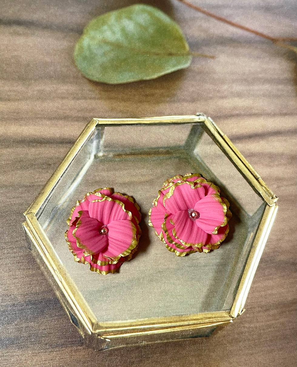 Thumbnail: Full flower ear studs 