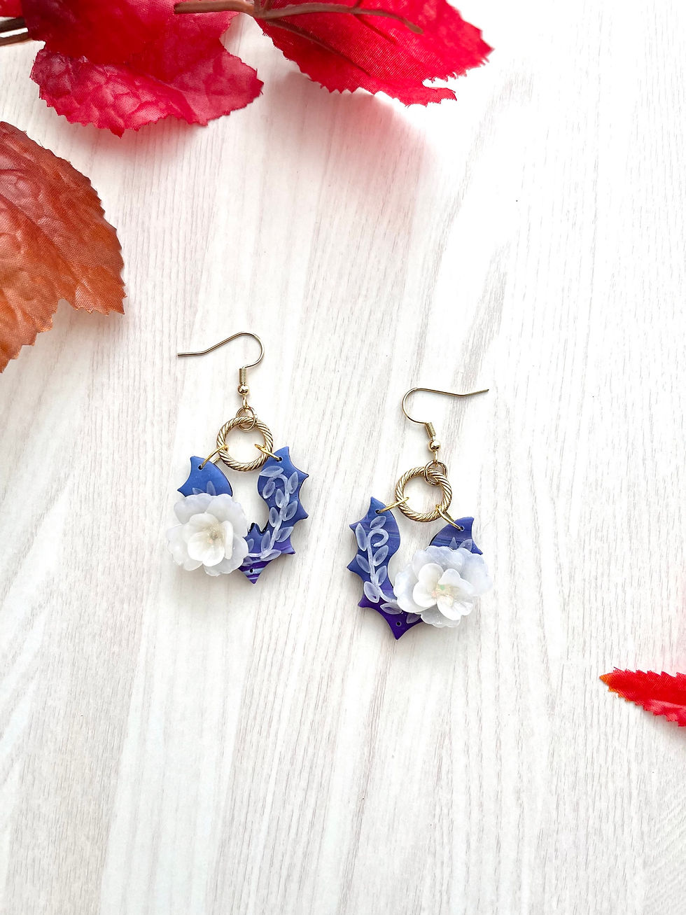 Thumbnail: Phantom flower bat earrings 