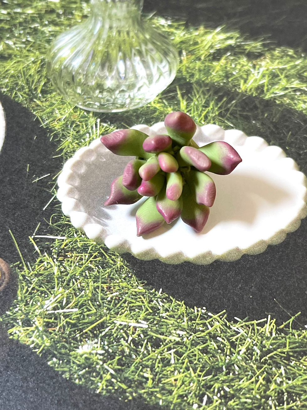 Thumbnail: Succulent pin