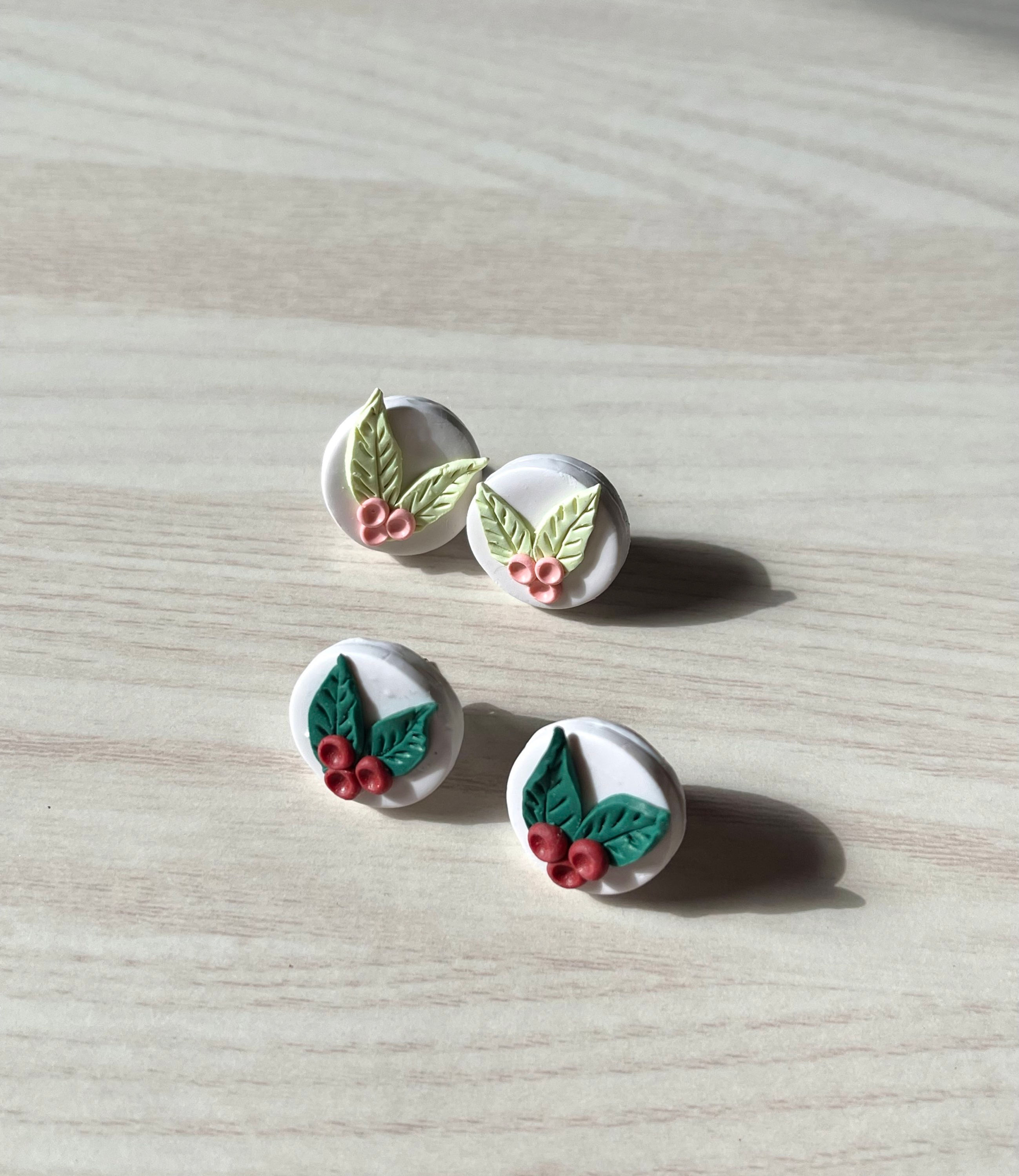 Mistletoe studs