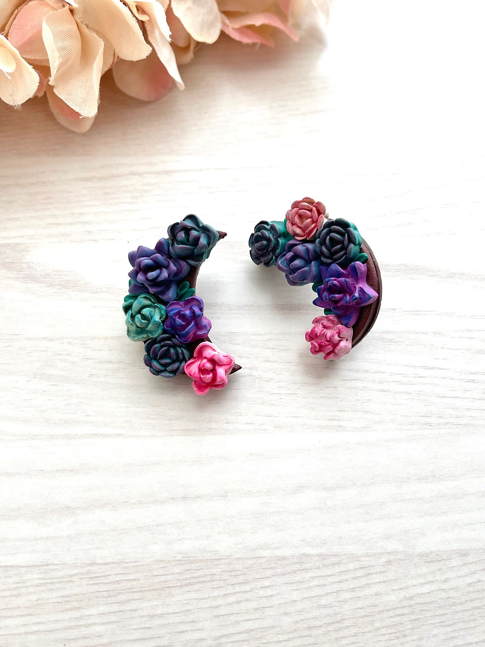Thumbnail: Succulent moon ear studs