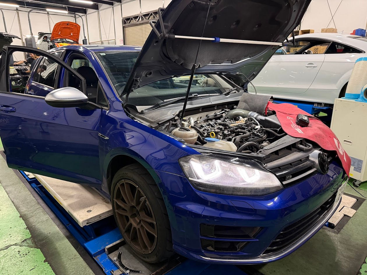 VW GOLF7R ECU STAGE1+TCU インストール タイヤ4本交換