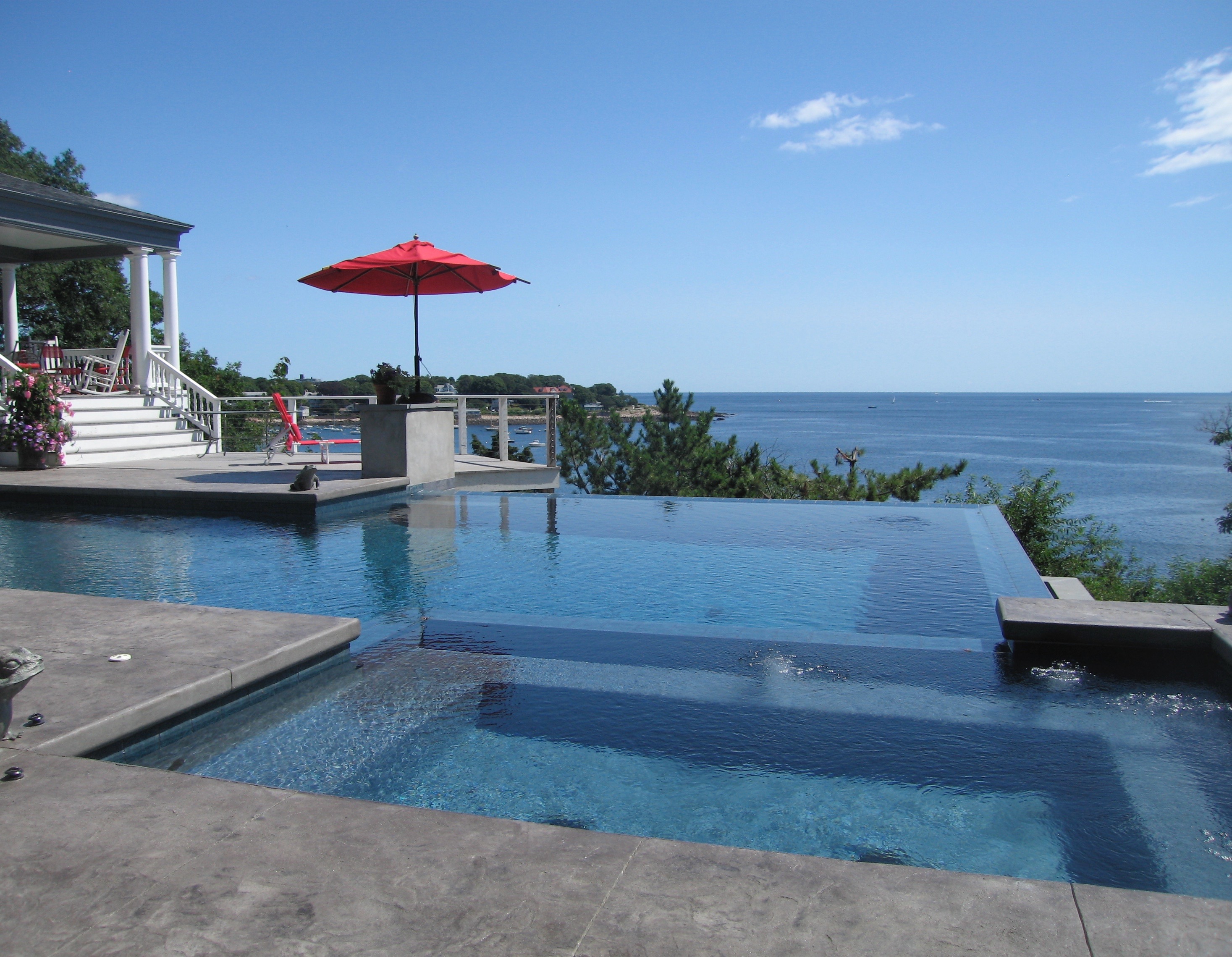 Infinite Edge Spa and Pool