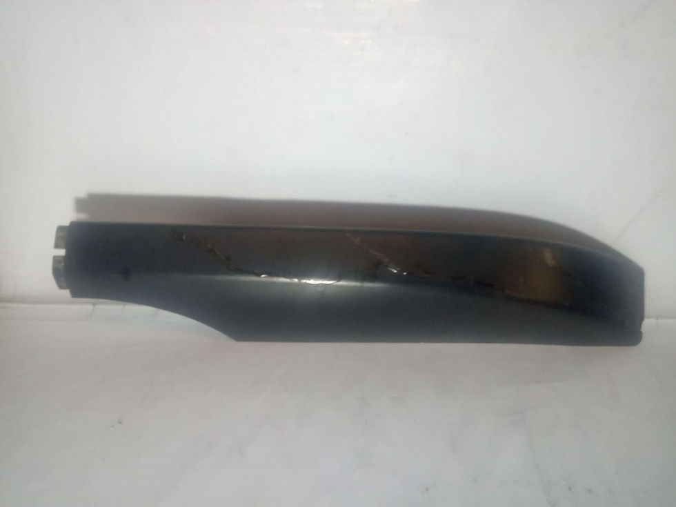 Miniatura: Moldura Rack Traseira Esquerdo Kia Carnival 2012 Recuperada