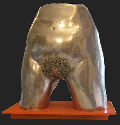Sculpture de femme sensuelle