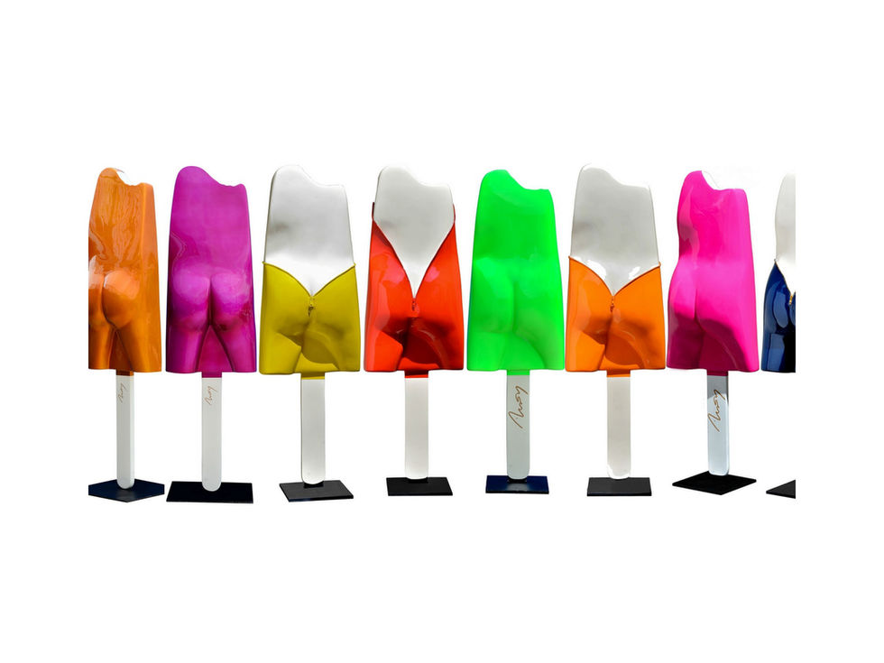 Accumulation de sculptures Esculmaux en résine, pop art – Arson Sculptures