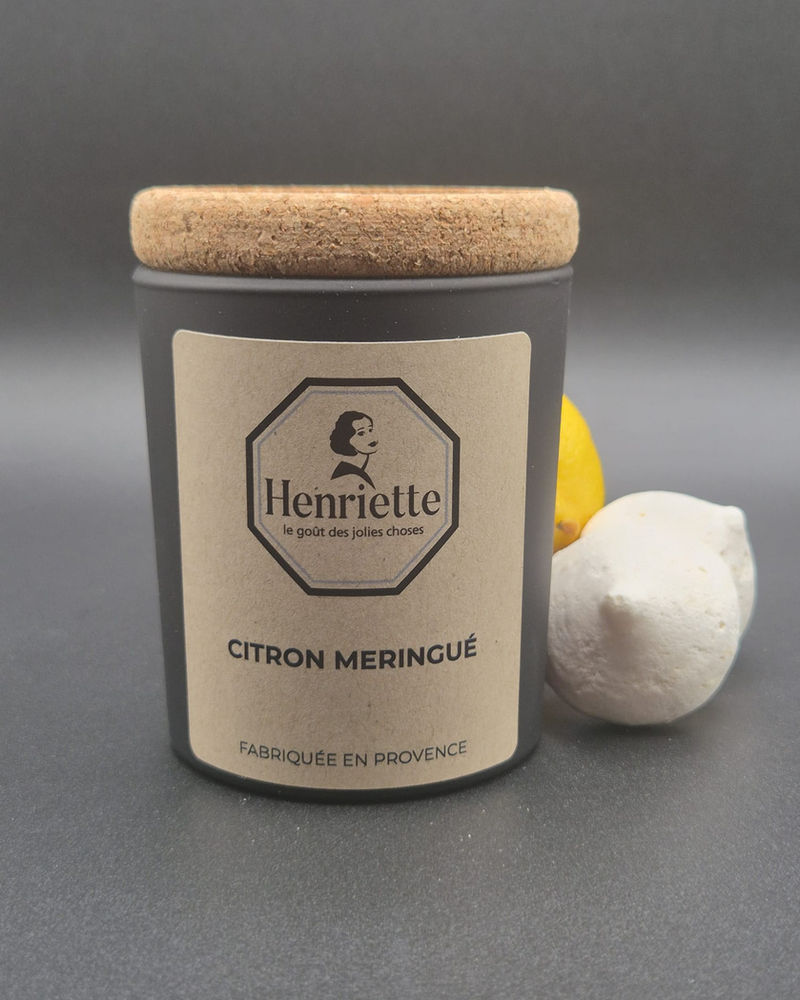 Bougie Citron Meringué — Une tarte citron meringuée à peine sortie du four.