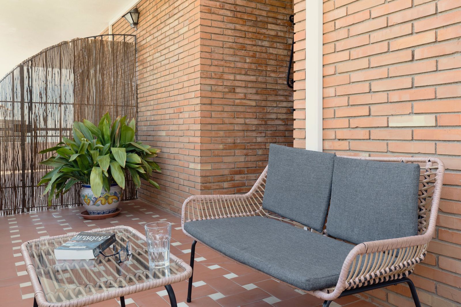 Nicolai Suite: balcony seating