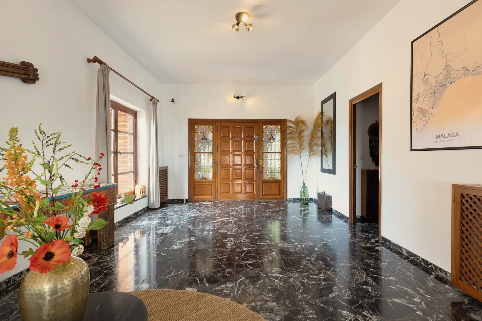 Entrance hall with marble floor