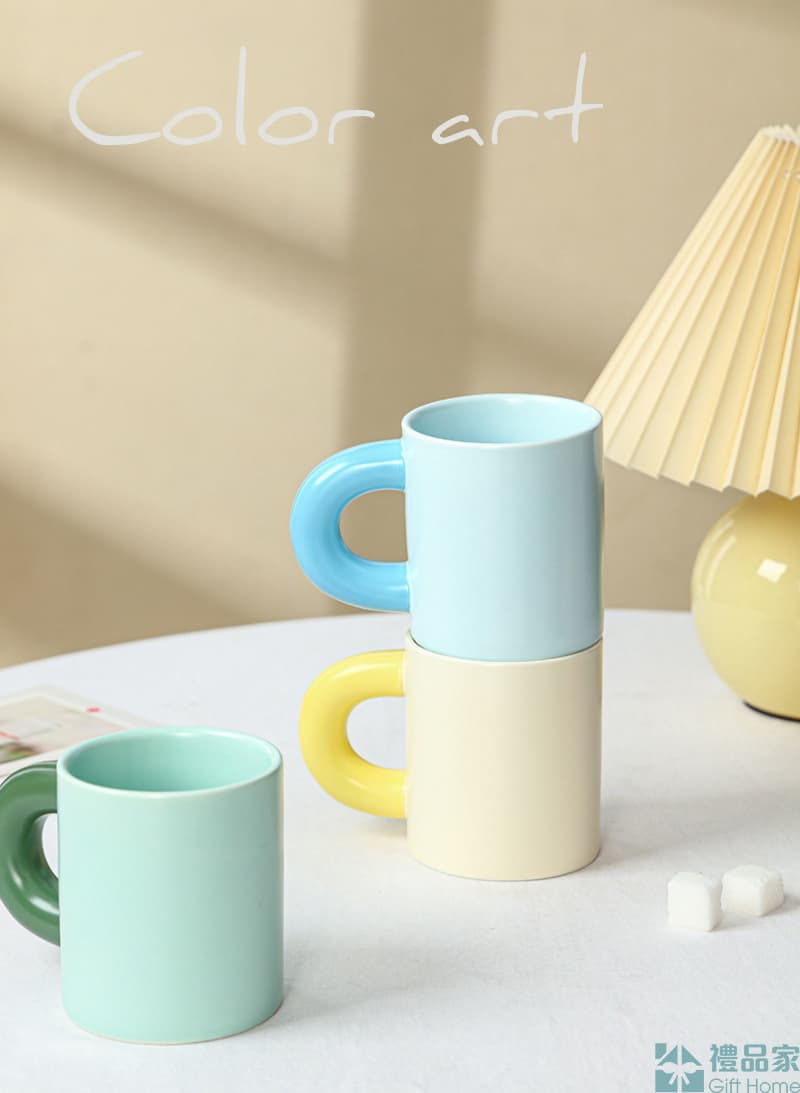 縮圖：莫蘭迪色粗柄陶瓷杯