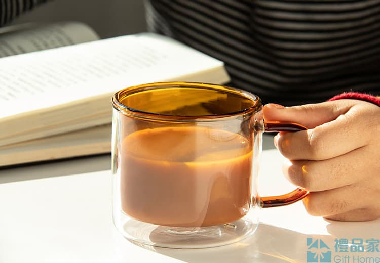 Thumbnail: 玻璃圓柱形咖啡杯