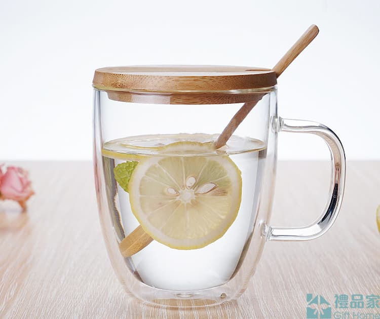 Thumbnail: 雙層玻璃帶蓋水杯