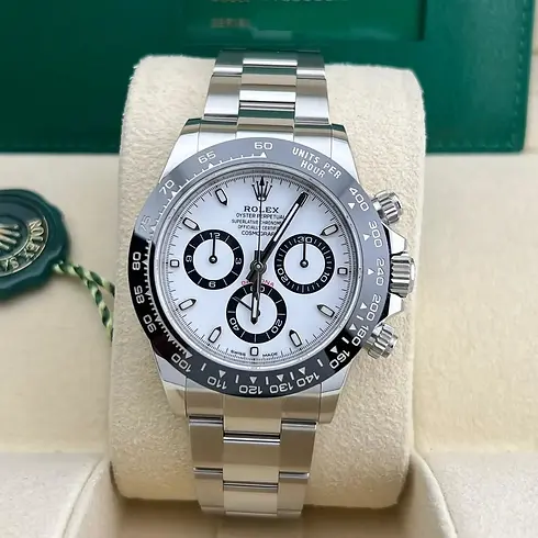 Rolex watch rent daytona.webp