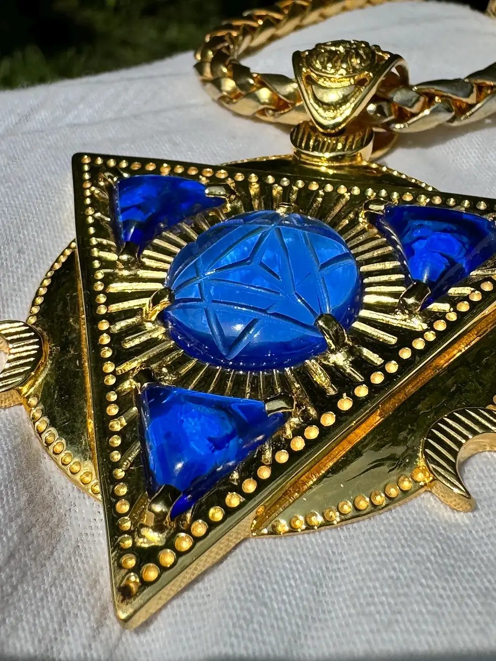 Thumbnail: Large Yellow Gold