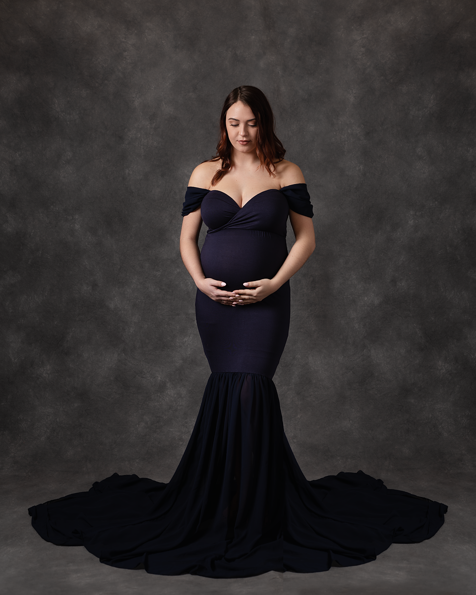makana photography, maternity tulle gown, Southern Pines and Pinehurst Photographer, photo studio