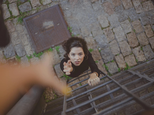 Sự khác biệt cơ bản của 06 hình thức hỗ trợ con người phổ biến: khai vấn, cố vấn, tư vấn, tham vấn, chữa lành, đào tạo