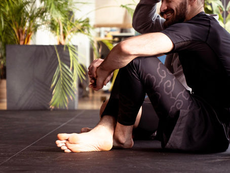WHY WEARING SPATS IN BJJ AND MMA?