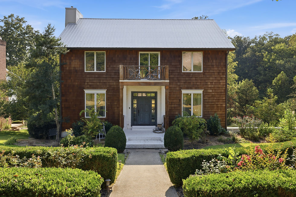 609 W. Dogwood Drive