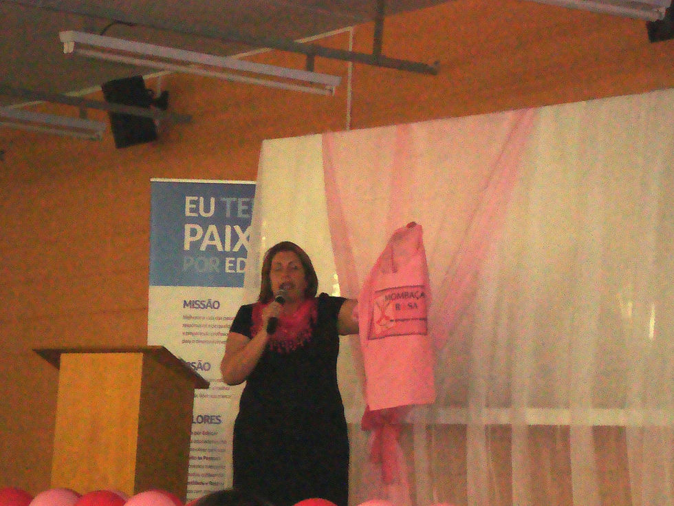 Homenagem ao Mombaça Rosa